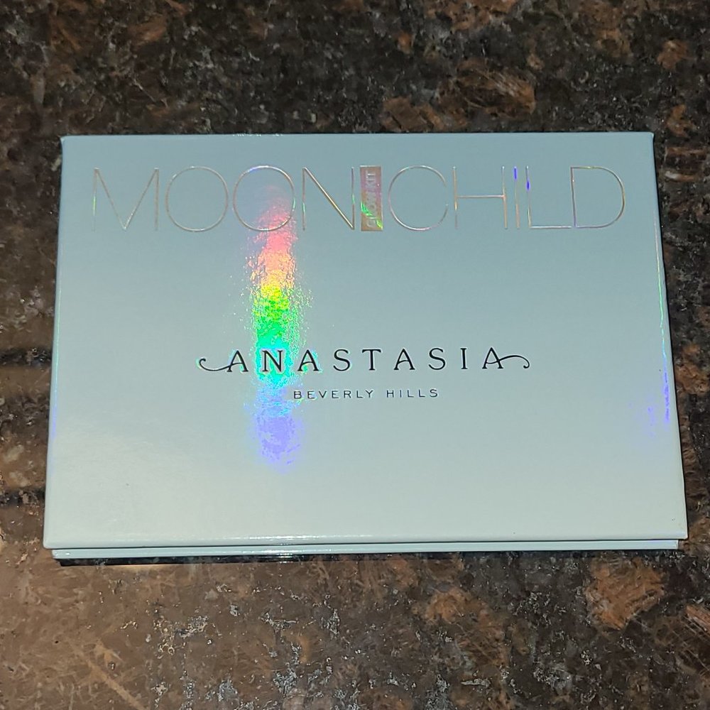 Anastasia beverly hills moonchild palette